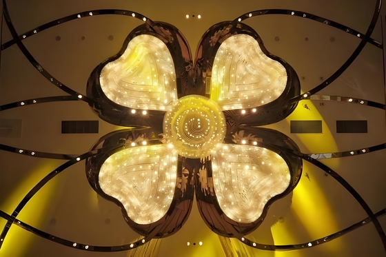 Interior Decoration Four-Leaf Clover Shape Mall Hotel Stage Luxury Lobby Crystal Led Chandelier Ceiling Light