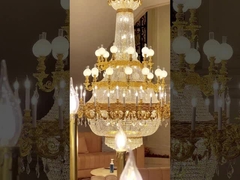 Những chiếc nến cực lớn