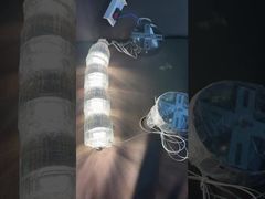 Đèn chiếu sáng tùy chỉnh kỹ thuật phi tiêu chuẩn Hội trường tiệc lớn bằng pha lê Đèn chùm lá rỗng