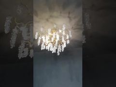 Cận cảnh: Đèn trần hình lá bạch quả bằng gốm sáng tạo, dây treo có thể điều chỉnh