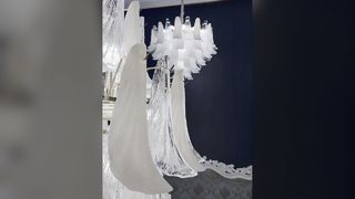 Một cái nhìn cận cảnh hơn: Đèn chùm pha lê tùy chỉnh Kết thúc bằng vàng Hotel Club Villa Luxury Oriental