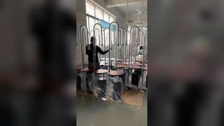 Đèn chùm LED sang trọng chiếu sáng sảnh khách sạn