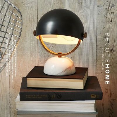 Đèn bàn hiện đại dành cho hộ gia đình Đèn nướng mịn phong cách Bắc Âu Đèn bên giường