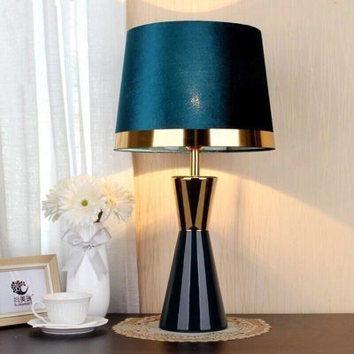 Đèn bàn gia dụng nhẹ Đèn trang trí bằng đá gốm hậu hiện đại