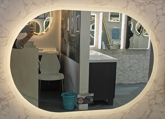 Gương trang điểm có đèn LED hình bầu dục có đèn 36W