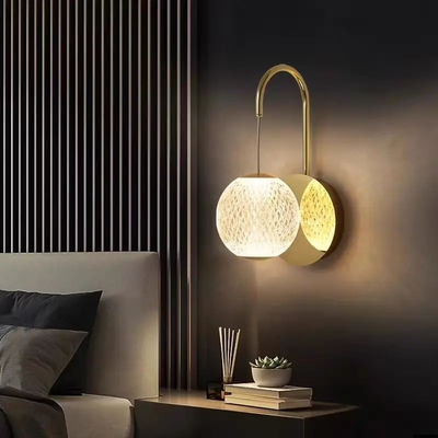 Đèn hiện đại Chiếc đèn sợi tam giác Chiếc đèn sợi tam giác Chiếc đèn tường phòng ngủ Chiếc đèn cầu thang xoay Chiếc nến chung