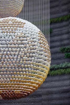 Khách sạn tùy chỉnh Phòng hành lang Trung tâm mua sắm Phòng trưng bày Nghệ thuật sáng tạo Thiết kế Globe đồng sang trọng Modern Glass Globe Chandelier